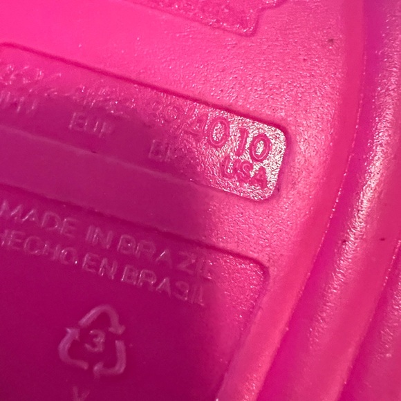 Melissa Pink and Red Sandals Vibrant Summer Style - Picture 3 of 3